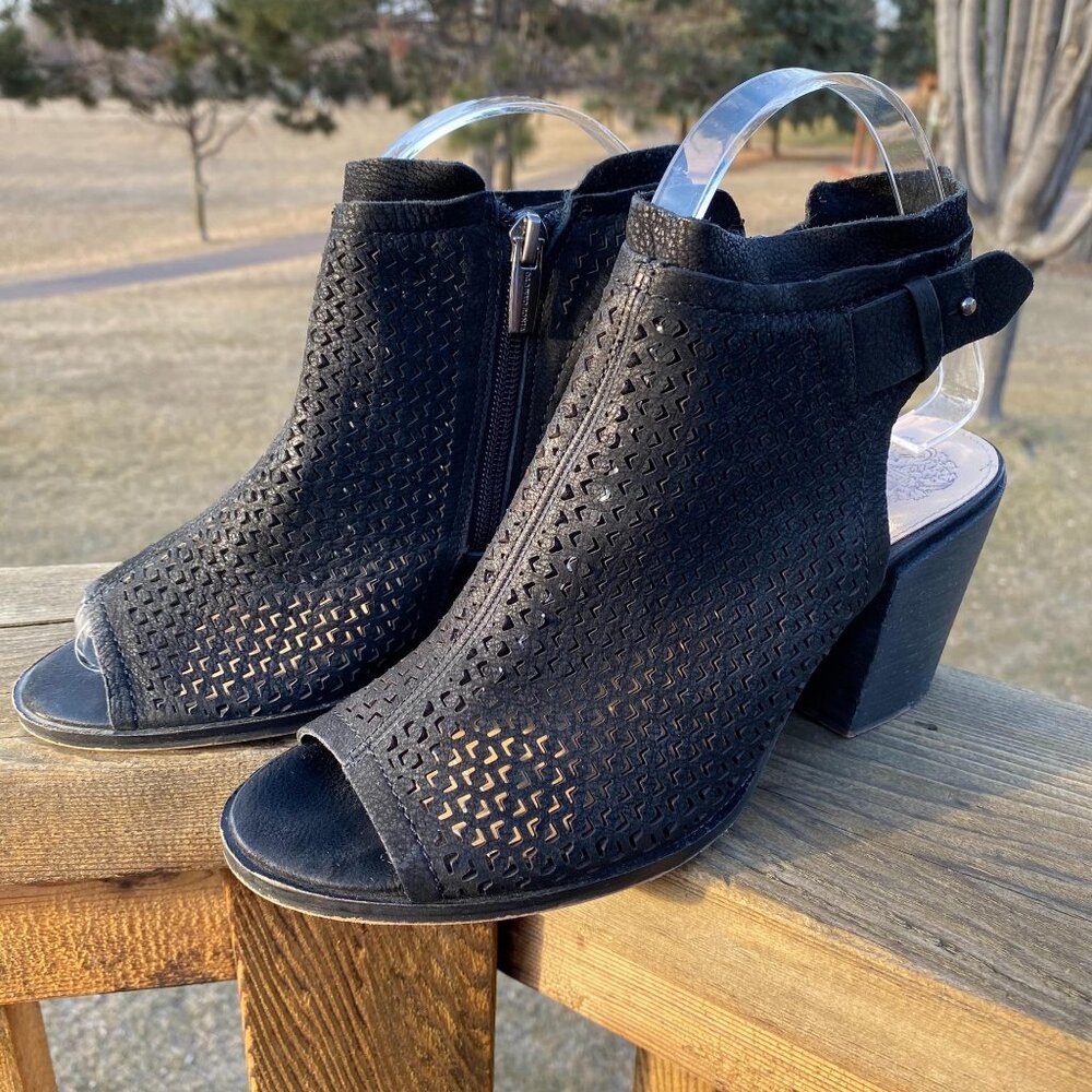 Vince Camuto Keannie Sandal Black Laser Cutout Leather Open Toe Block Heel 7M 37 - Picture 12 of 12